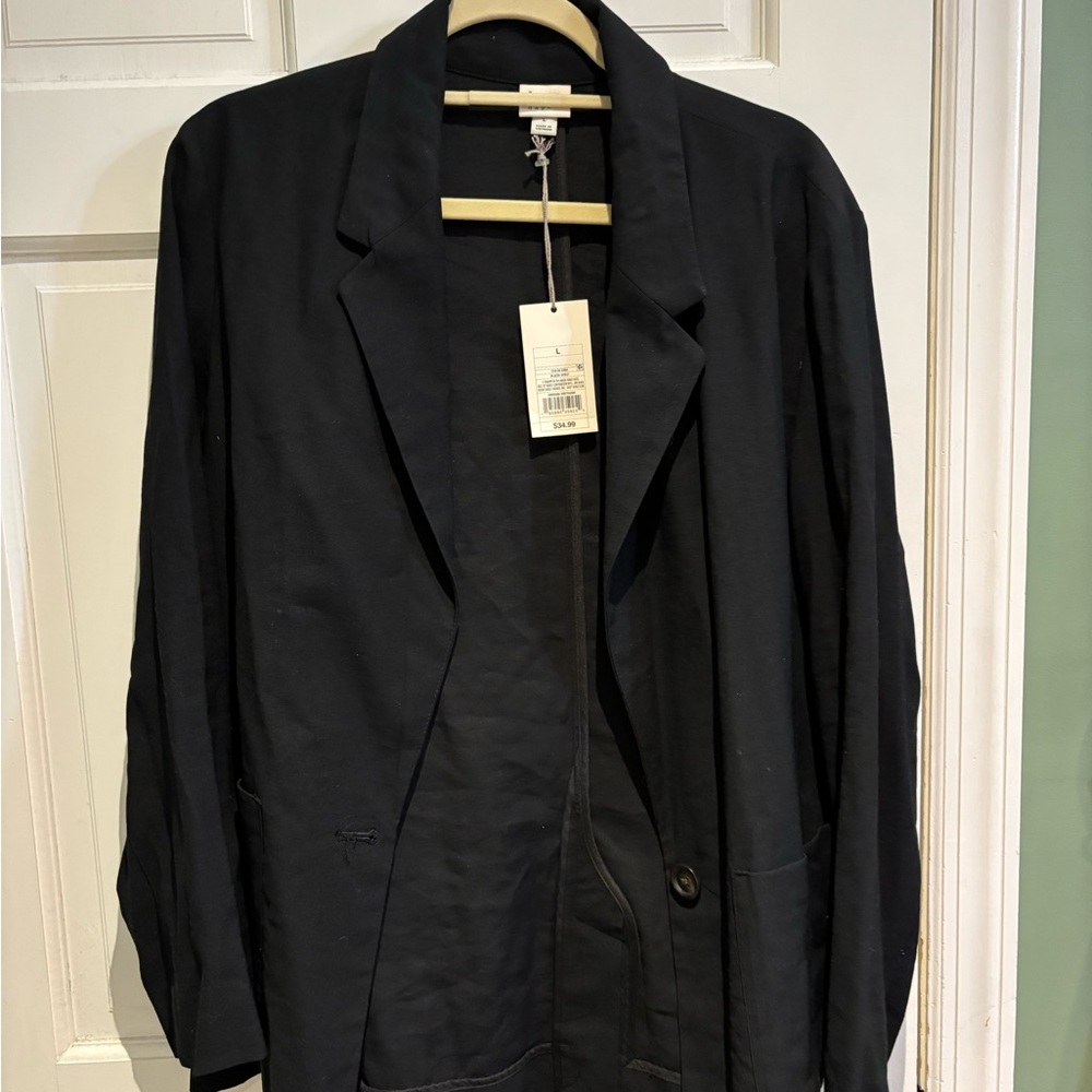 Oversized black blazer